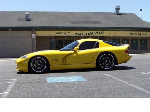 2001 dodge viper gts coupe 2-door 8.0l