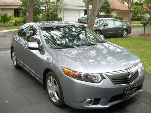 2011 acura tsx base sedan 4-door 2.4l