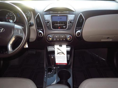 2010 hyundai tucson gls