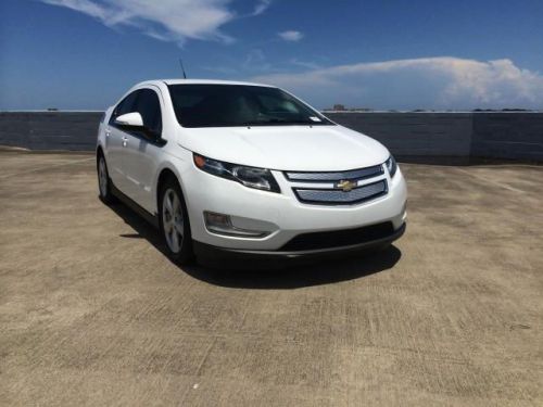 2014 chevrolet volt base