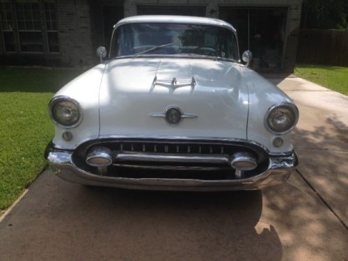 Classic 1955 oldsmobile rocket 88