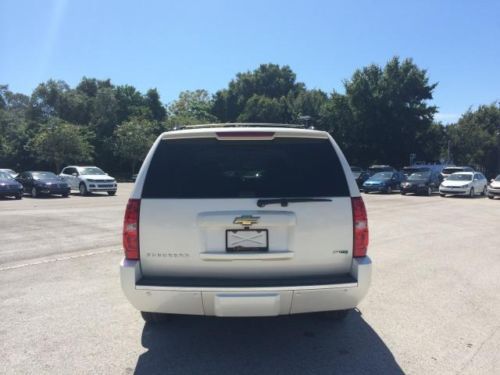 2010 Chevrolet Suburban 4X4 4dr 1500 3rd Row Seat 4-Wheel Disc Brakes ABS, image 6
