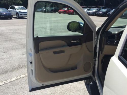 2010 Chevrolet Suburban 4X4 4dr 1500 3rd Row Seat 4-Wheel Disc Brakes ABS, image 10