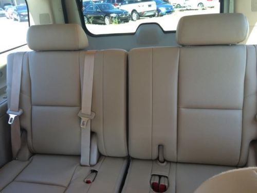 2010 Chevrolet Suburban 4X4 4dr 1500 3rd Row Seat 4-Wheel Disc Brakes ABS, image 18