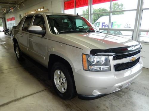 4X4 Crew Cab 5.3L Leather Heated Bucket Seats Sun Roof Remote Start Hard Cover, image 3