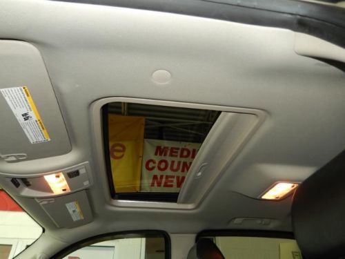 4X4 Crew Cab 5.3L Leather Heated Bucket Seats Sun Roof Remote Start Hard Cover, image 16