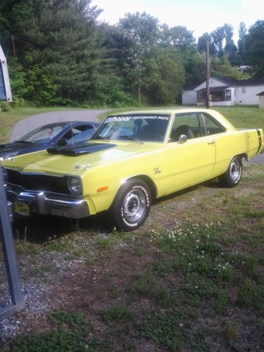 1976 dodge dart swinger hardtop 2-door 5.9l