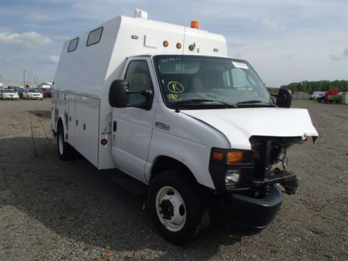 2011 ford e-450 super duty base cutaway van utility box truck only 13,oo5 miles