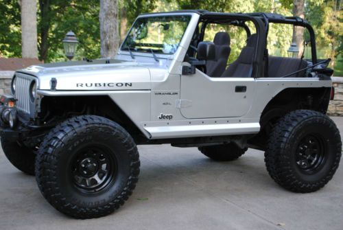 Custom built comp cut 2003 jeep wrangler rubicon