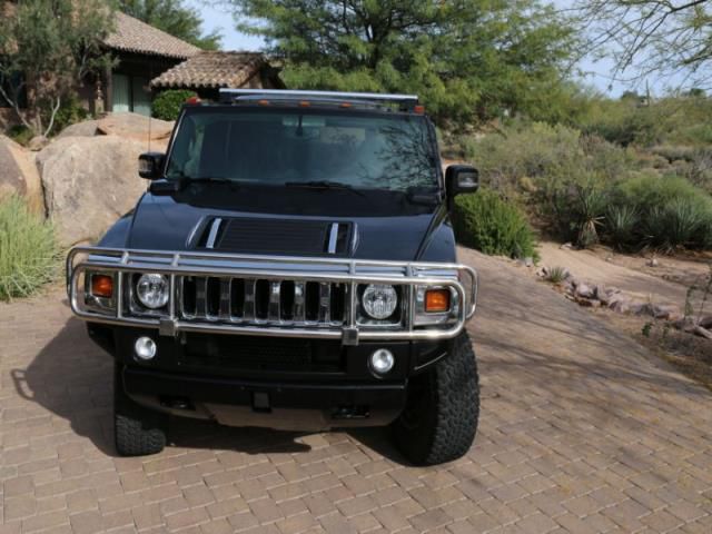 Hummer h2 luxury sport utility 4-door