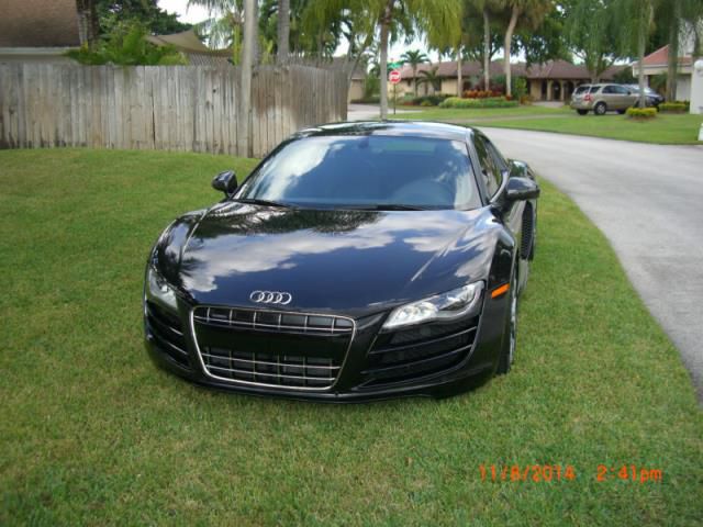 2012 - audi r8