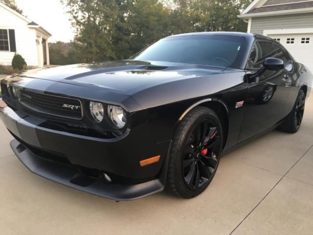 2013 dodge challenger srt8