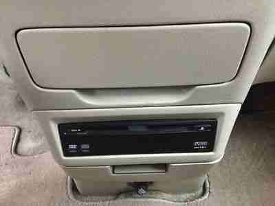 LEATHER SEATS 7-PASSENGER JUST TRADED, image 8