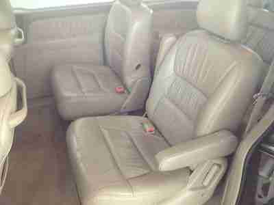 LEATHER SEATS 7-PASSENGER JUST TRADED, image 11