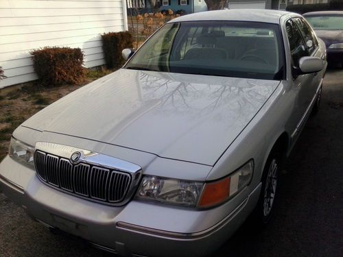 2001 mercury grand marquis gs 92k miles $3800 no reserve