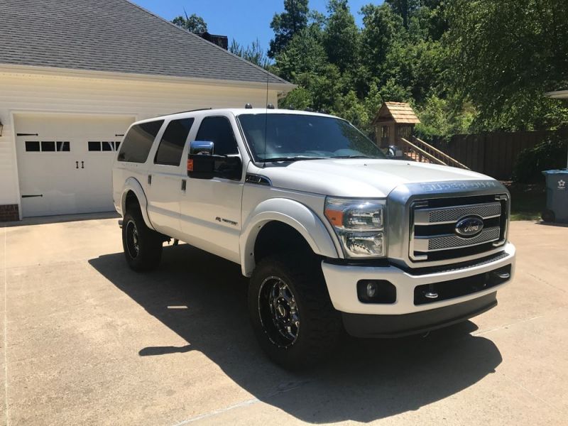 2014 ford excursion platinum