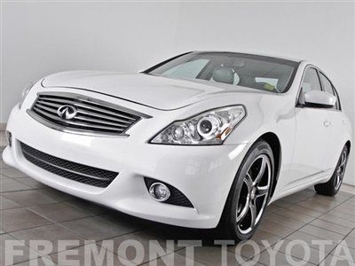 1 owner g37 sedan in moonlight white. financing available!