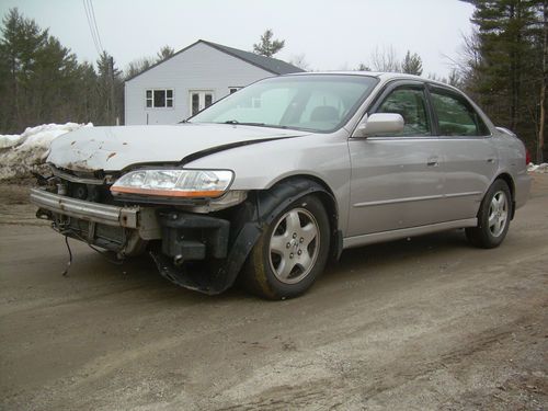 1998 honda accord ex sedan 4-door 3.0l repairable clean title