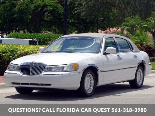 2002 Town Car Executive, US $11,500.00, image 2