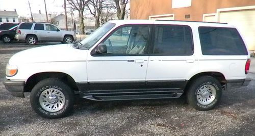 1998 ford explorer xlt sport utility 4-door 4.0l