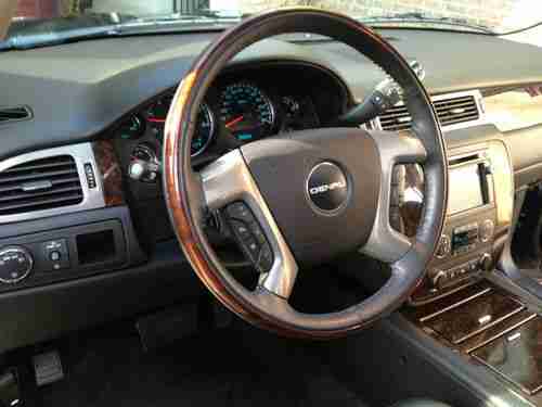 2009 GMC Yukon Denali $8,500 DVD/TV Sport Utility, image 3
