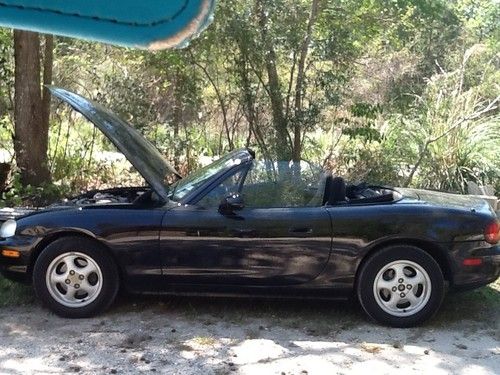 1999 mazda miata base convertible 2-door 1.8l