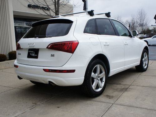2010 audi q5 premium sport utility 4-door 3.2l extremely well kept priced right!