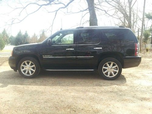 2007 gmc yukon denali sport utility 4-door 6.2l