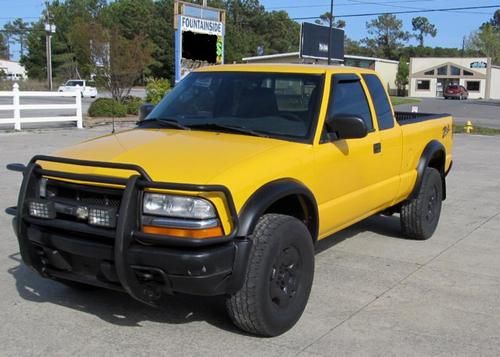 2003 chevrolet 4x4 - s10 - zr2 - ls extended cab - 3 door truck - nice.. clean..