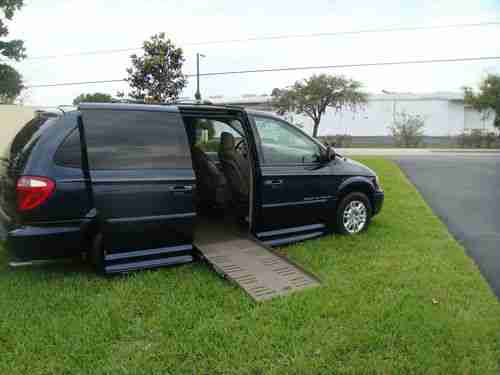 2005 Dodge Grand Caravan Braun Wheelchair Van, US $12,500.00, image 2