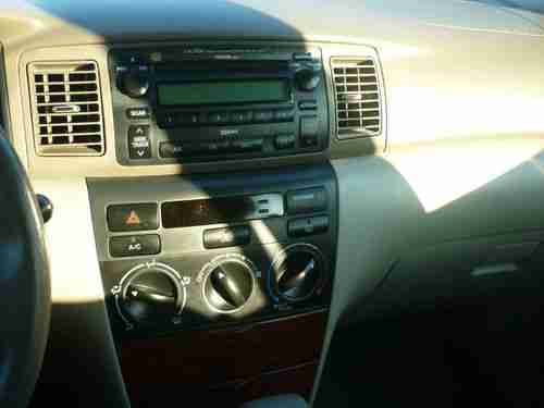 2006 Toyota Corolla LE Sedan 4-Door 1.8L, image 5