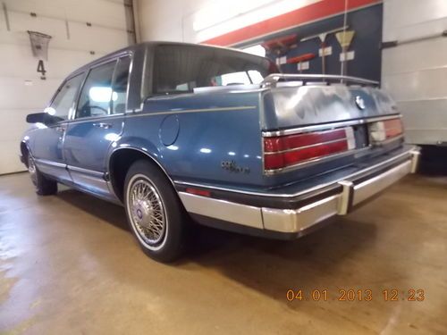 1990 Buick Electra Park Avenue T606934, image 2