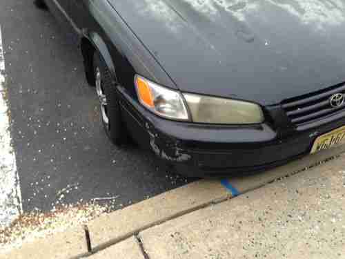 1999 Toyota Camry LE Sedan 4-Door 2.2L..179500 miles..No RESERVE!, image 2