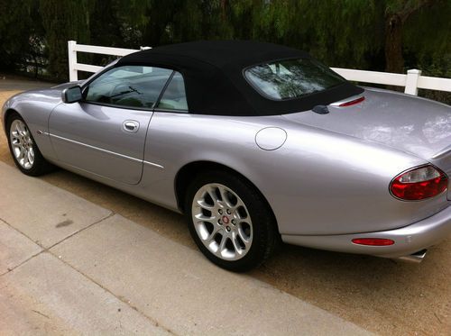 Jaguar xkr convertible