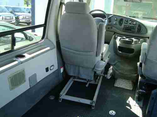 2006 Ford E-250 Wheelchair Van Raised Roof and Drop Floor RARE RARE RARE, US $26,995.00, image 8