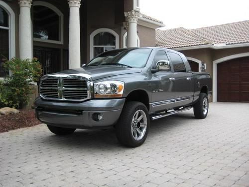 2006 dodge ram 1500 4x4 mega cab leather loaded