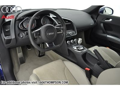 RARE - MUGELLO BLUE, 6-SPEED, 4.2L, NAV, OXYGEN SILVER SIDEBLADE, QUATTRO AWD, image 14