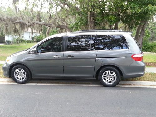 2007 honda odyssey exl with nav, entertainment system and extended warranty
