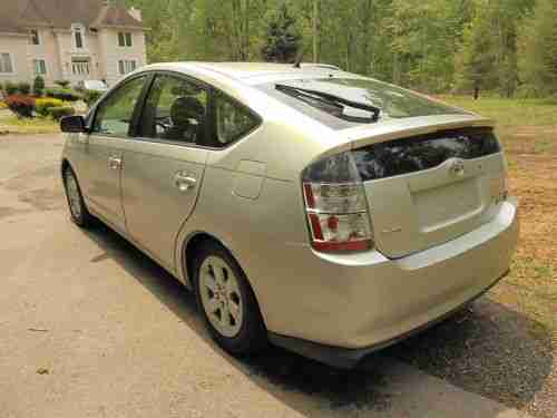2005 Toyota Prius Base Hatchback 4-DR 1.5L~NAVIGATION~BLUETOOTH~1 OWNER~NO RESER, image 4