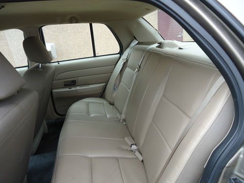 2003 Ford Crown Victoria Police Interceptor, image 11