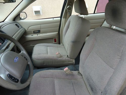 2003 Ford Crown Victoria Police Interceptor, image 13
