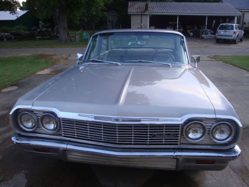 1964 CHEVROLET BELAIR 4 DR NO RESERVE NO TITLE, image 2