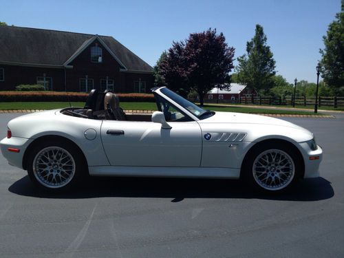 2001 bmw z3 roadster convertible 2-door 3.0l