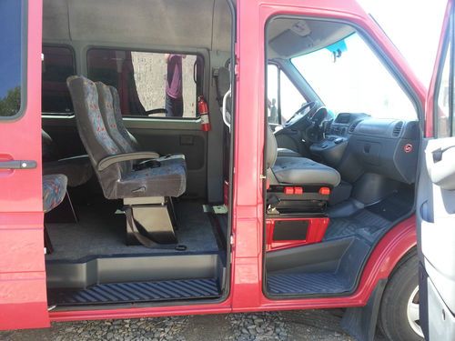 2006 Dodge Sprinter 2500 Base Standard Passenger Van 3-Door 2.7L 13 passenger, image 9