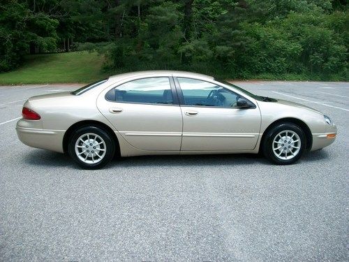2000 Chrysler Concorde - ESTATE CAR - 11,557 Original Miles, image 3