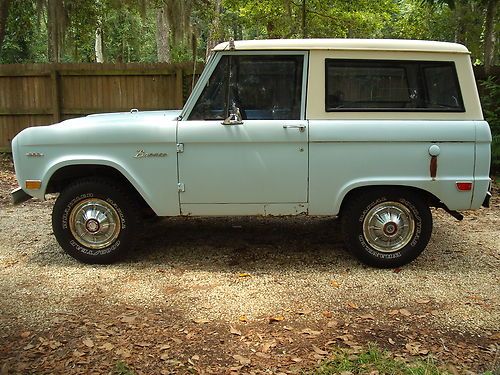 1969 ford bronco 302ci, 3 speed standard transmission, 4x4