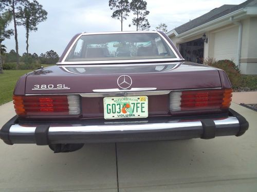 1985 Mercedes Benz 380 SL Roadster, image 4