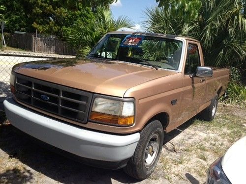 1994 ford f-150 xlt standard cab pickup 2-door 4.9l