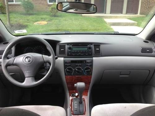 2005 toyota corolla le sedan 4-door 1.8l