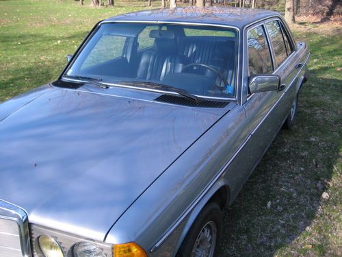1984 Mercedes Benz 300D turbo diesel automatic W123 silver, US $3,800.00, image 6